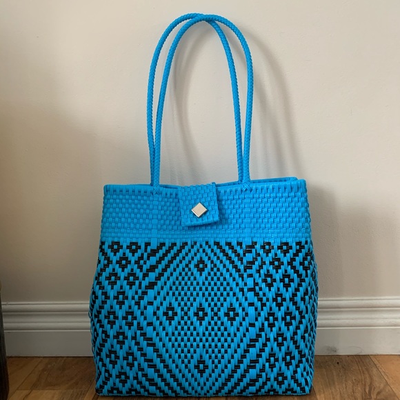 Meet your Posher, Abby - Picture 1 of 1